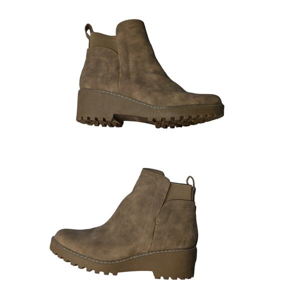 Dolce Vita Slip On Rancher Ankle Chelsea Boot Size 11 - Picture 2 of 7